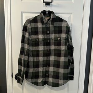 Duluth Trading Company men’s Flapjack flannel, sz s
